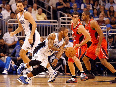 中國男足對(duì)陣沙特足球